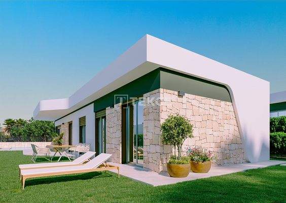 Modern Detached Villas with Pools in Finestrat
