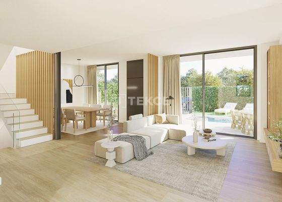 Townhouses with a Private Garden in Prime Location in Malaga