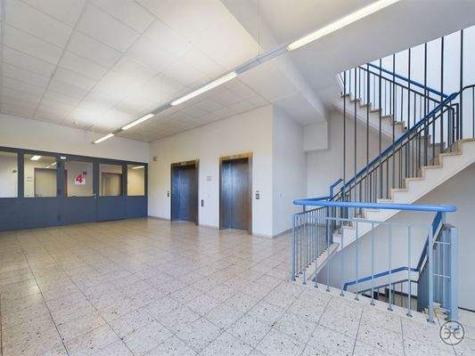 Eden-Ehbrecht-Immobilien_Büroflächen_Telekom-Gebäude_001