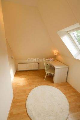 Zimmer / Büro + kl. Heizungsraum