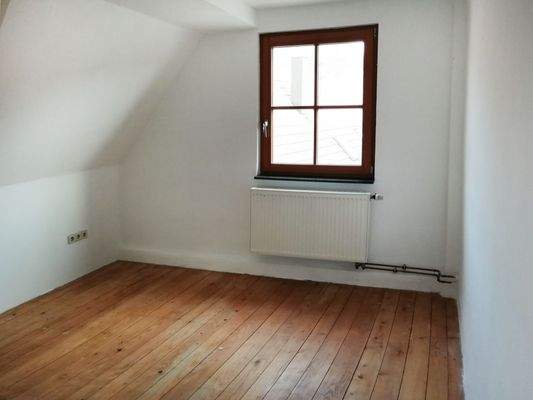 Zimmer im DG mit Dielenboden