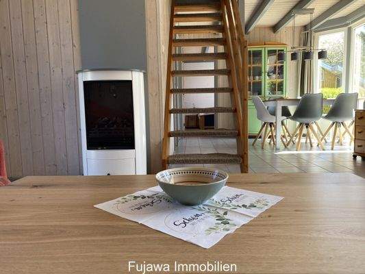 Wohnbereich mit neuem Elektro Kamin