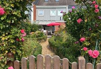 Gartentor zur Straße.JPG