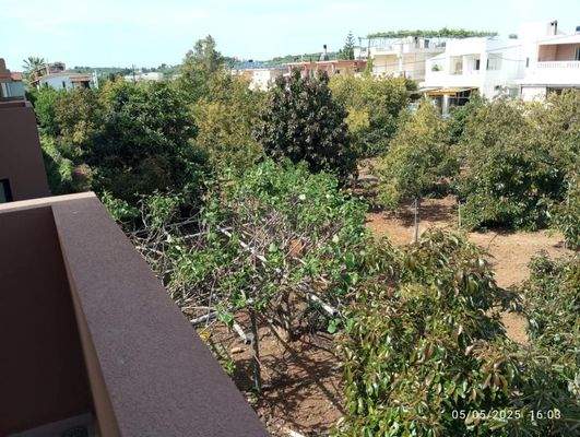 Kreta, Ligides: Großes modernes Haus in der Nähe des Agia-Sees zu verkaufen