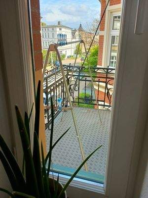 Balkon zur Straße