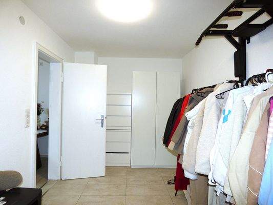 Ankleidezimmer / 2. Kinderzimmer