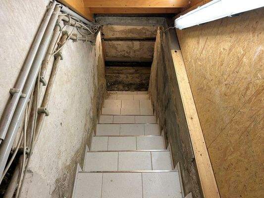 Treppe in den Keller