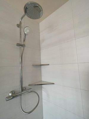 Dusche.jpg