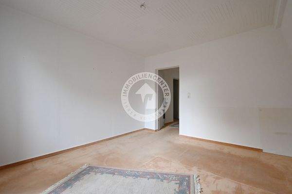 Haus RECHTS - Schlafen (Blick 2)