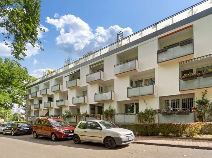 *PROVISIONSFREI* - Sanierte 3-Zimmer-Wohnung mit Tiefgaragenstellplatz