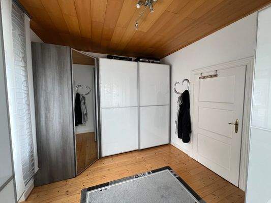 Ankleidezimmer im OG