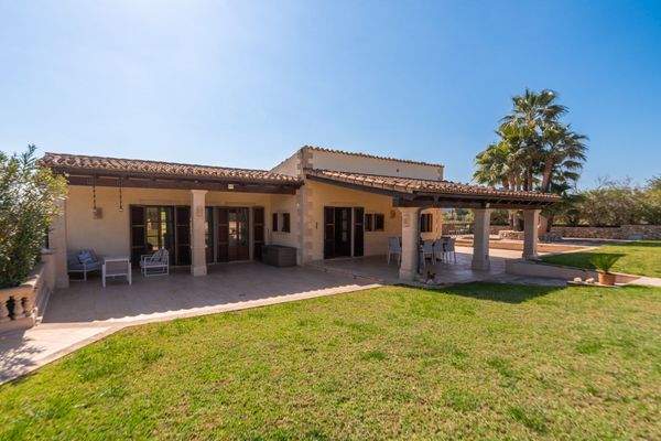 Finca von der Poolseite