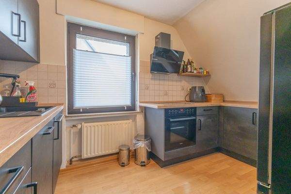 Küche (kann von den  Mietern übernommen werden)