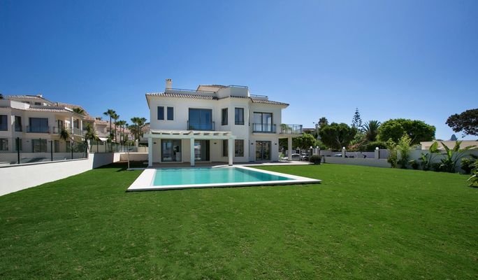 Photo: Villa in Marbella East