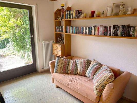 Zimmer UG mit Gartenzugang