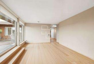 Lichtdurchflutet  - (KI generiert)