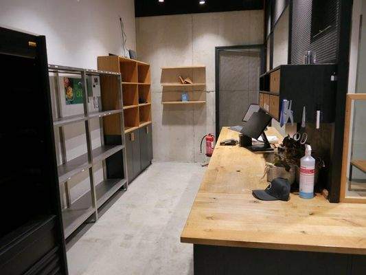 Büromöbel aus Echtholz