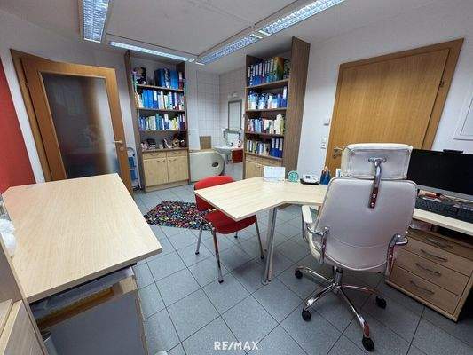 Geschäftshaus Raum 7 