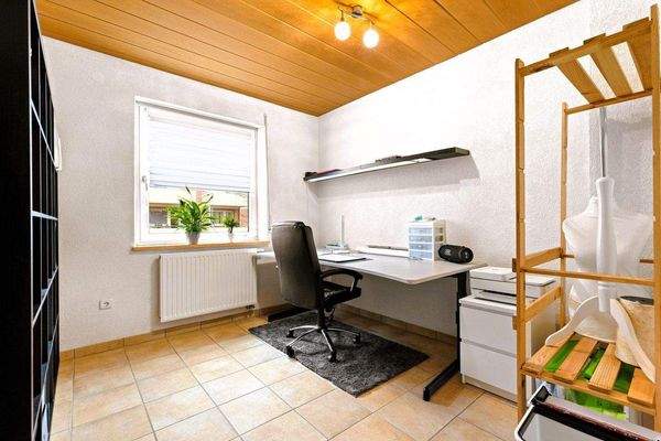 Kinder-/Gästezimmer/Büro