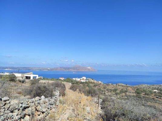 Kreta, Kokkino Chorio: Riesiges Grundstück mit Meerblick zu verkaufen