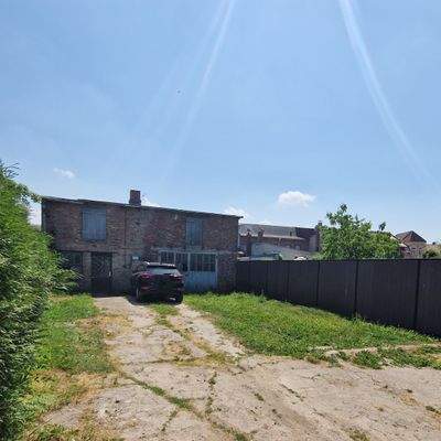 leerstehendes Nebengebäude