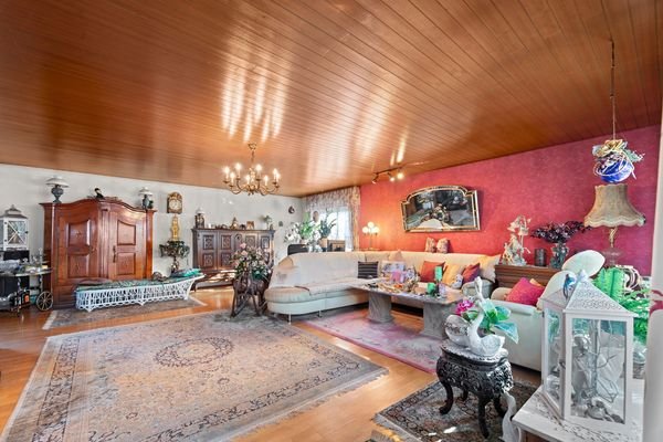 Großzügiges Wohnzimmer