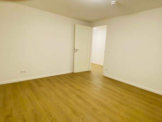 ST 27.11.2025 RTW 4 Zimmer 1.jpg