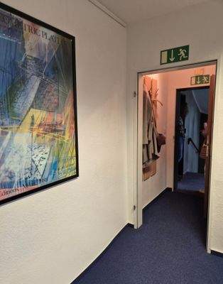 Büro - Blick in den Flur