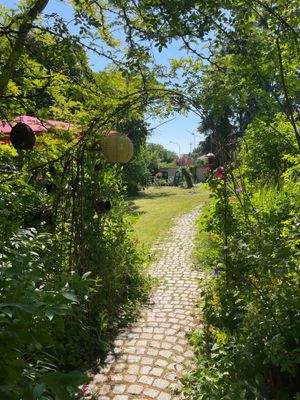 Gartenweg von Haus zu Haus