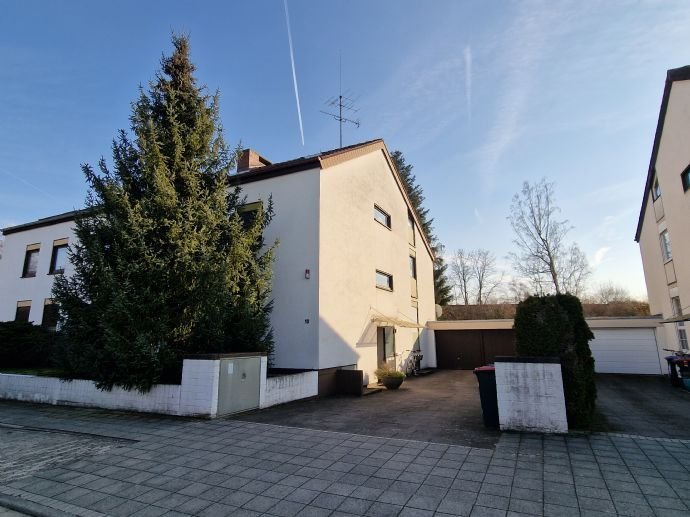 ***KA-Rüppurr- schöne 3 Zimmer-DG-Wohnung Nähe Heinrich-Heine-Ring mit viel Potential, ca. 60 qm Wfl.***