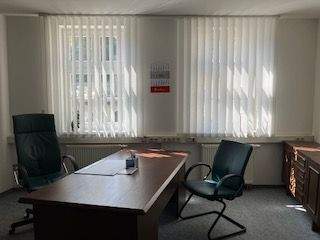ehemaliges Büro 1.OG.jpg