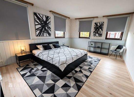 Elternschlafzimmer im Altbau (KI)