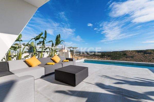 Exquisite Villas with Stunning Natural Views in Rojales Alicante
