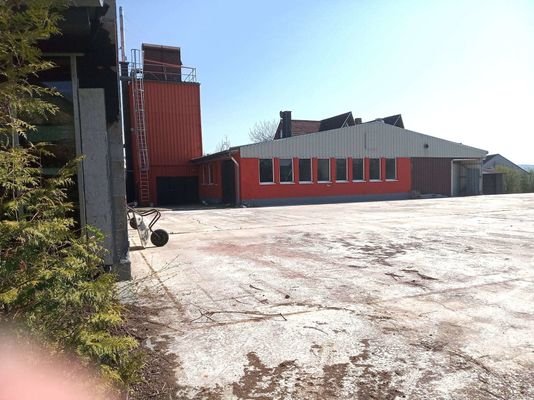 Halle (Bankraum) u. Spänesilo