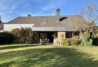 Großzügiger Garten