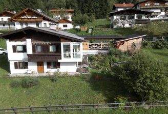 Hausansicht Sommer.jpg