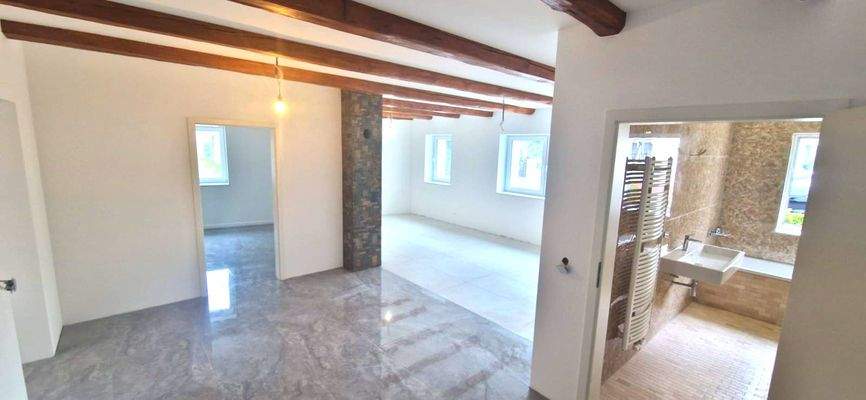 Küche und Essbereich