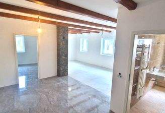 Küche und Essbereich