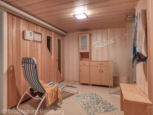 KG Sauna / Ruheraum mit Duschen