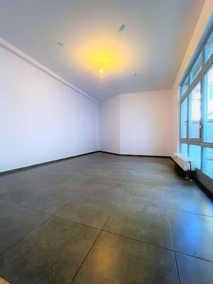 Modern, mit viel Licht