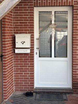 Nebeneingangstür