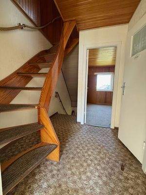 Treppe zum Spitzboden