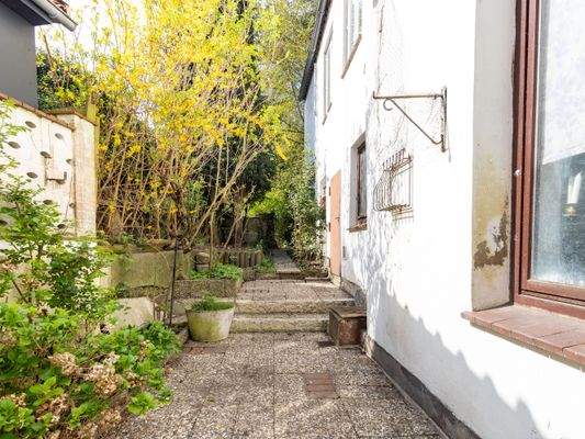 Hinterhaus mit Garten