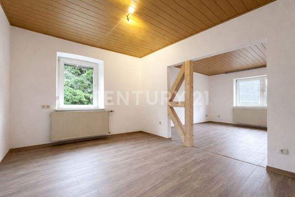 Heller Wohnbereich im Erdgeschoss mit großz. Raumaufteilung