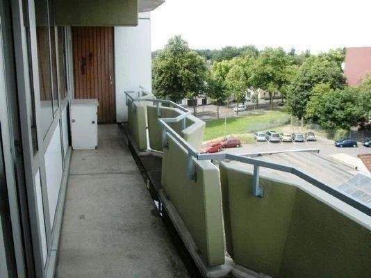 Balkon/Loggia mit Abstell