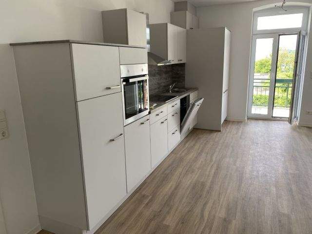 Hochwertig projektierte 4-Zimmerwohnung mit EBK, Balkon und Fußbodenheizung zu vermieten! - Foto 2