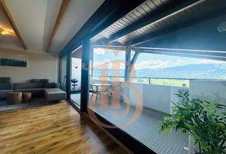 Loggia mit Panoramablick