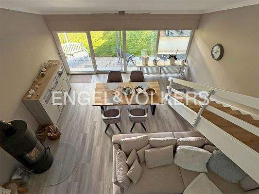 Wohn- und Esszimmer mit Empore
