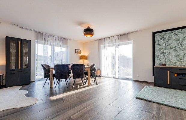 Großer Wohn-/ Essbereich