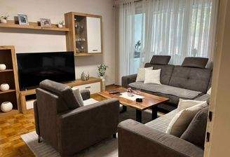 Wohnen mit Zugang zur Loggia